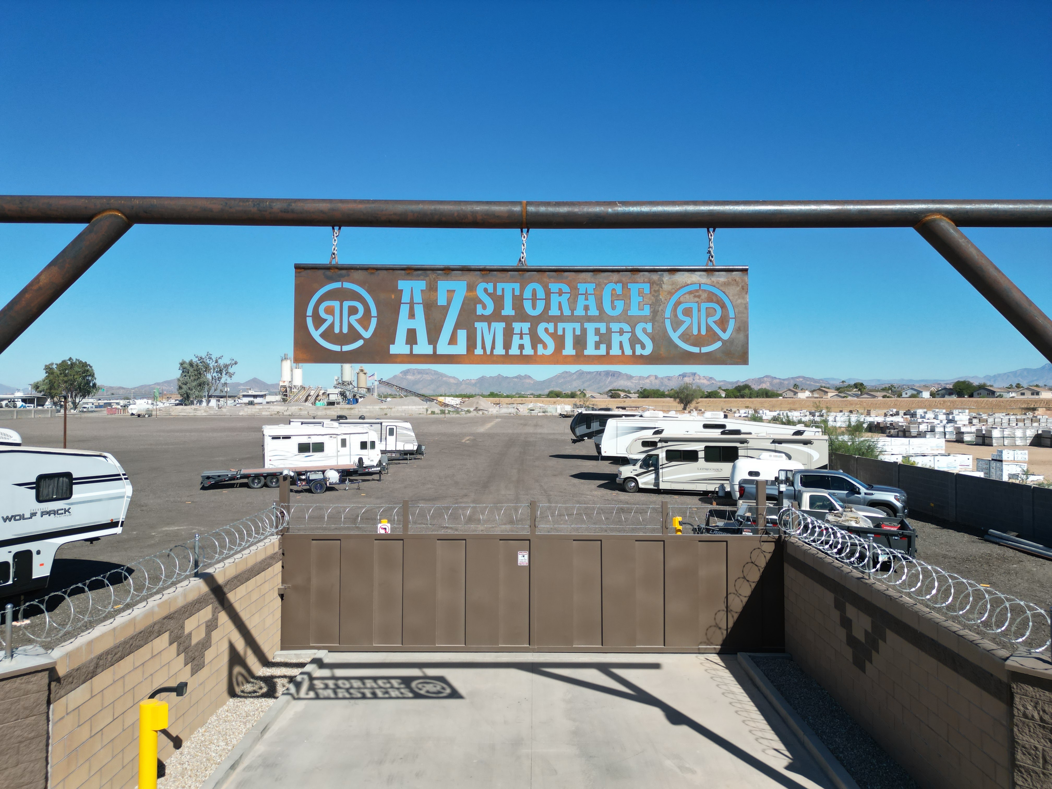 Arizona Storage Masters - Secure Storage Units and Outdoor RV/Boat/Vehicle Parking in Apache Junction, AZ